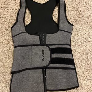 Waist trainer/ shapewear